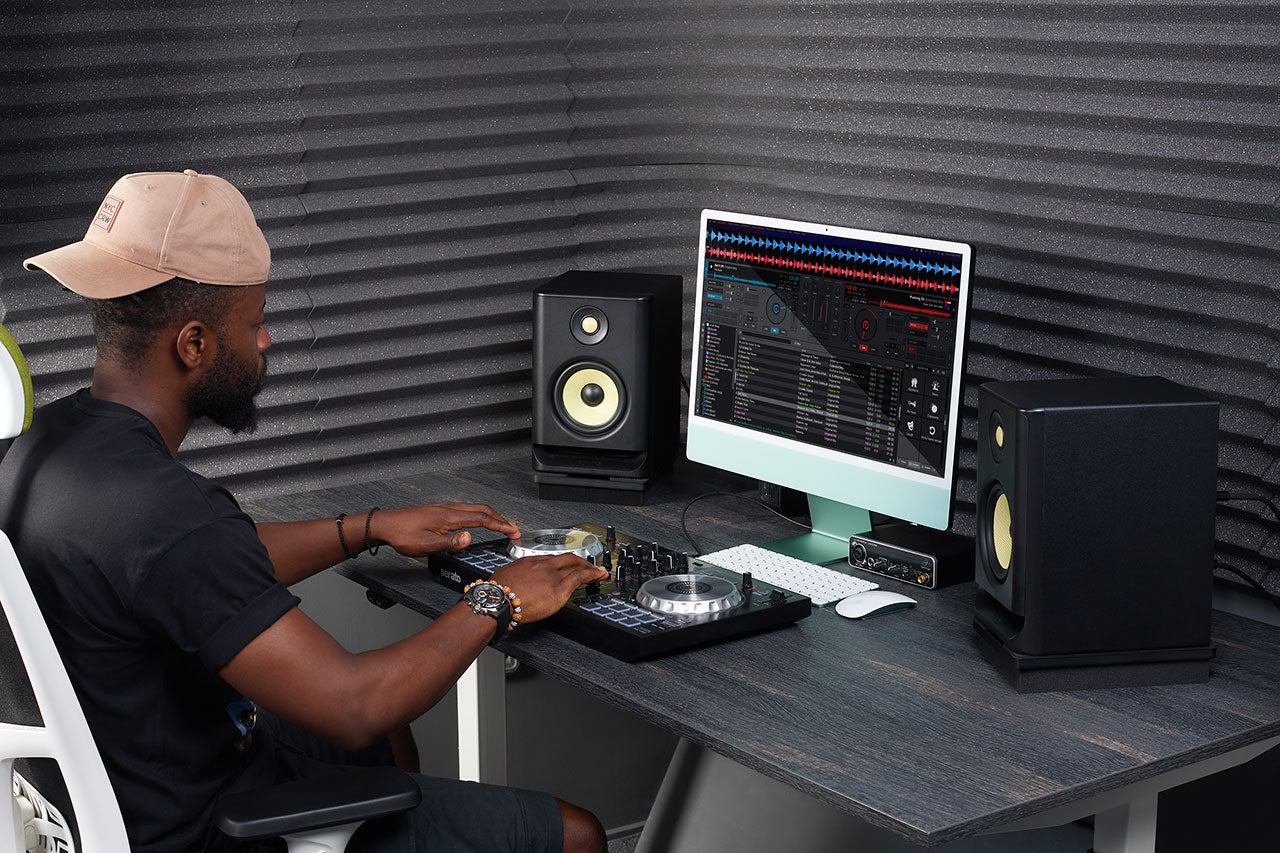 VibeBoss P5 - Acoustic Isolation Platform Suitable for 5 inches Speakers (9.5'' x 7'' x 1.8'') 2Pcs