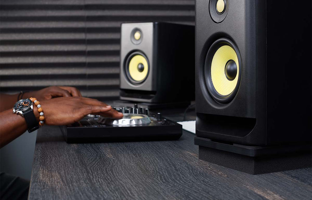Subcone Speaker Isolation Stands