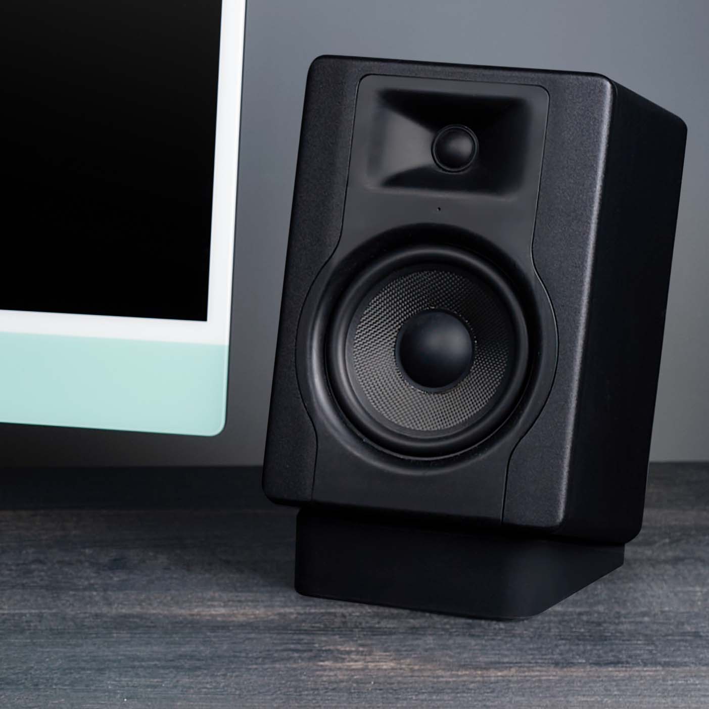 DSS - Desktop Speaker Stands for 3''- 5'' inches Speakers or Studio Mo