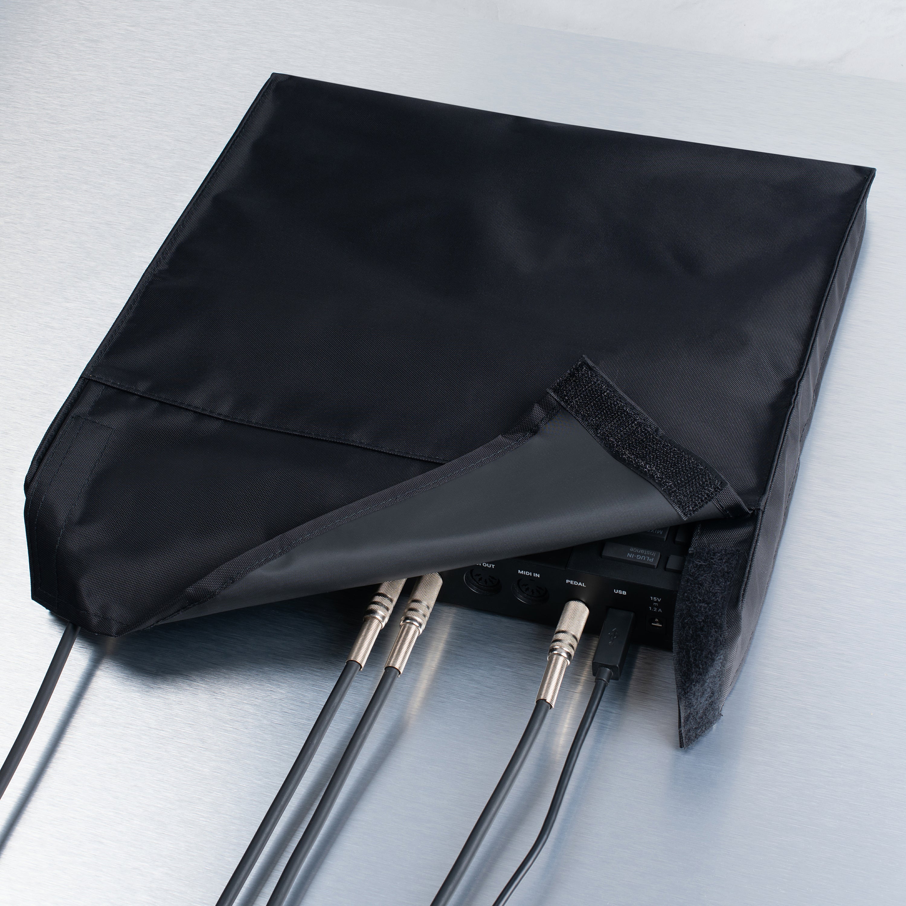 Dust Cover - Maschine MK3 and Jam in Action